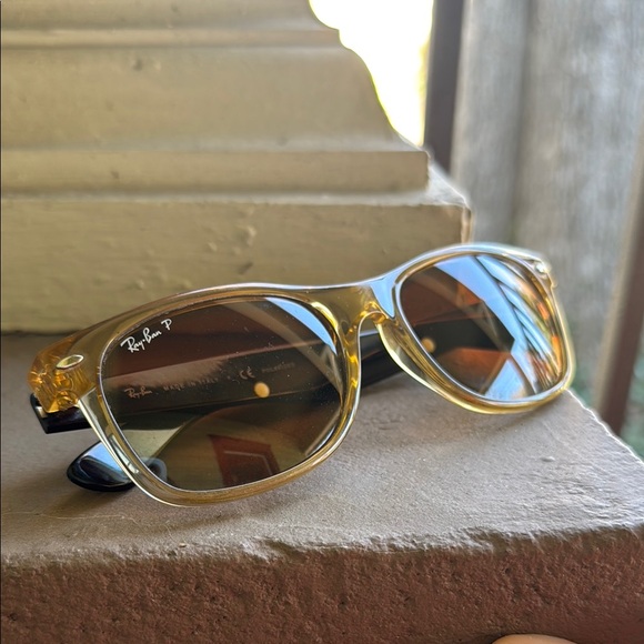 Ray-Ban New Wayfarer Sunglasses - Picture 2 of 5